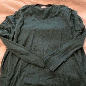 Green v-neck sweater 3XL